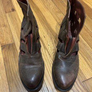 HERITAGE Brown Western Booties US Women Size 8.5